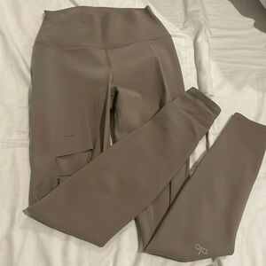 Alo Yoga ripped warrior airlift leggings